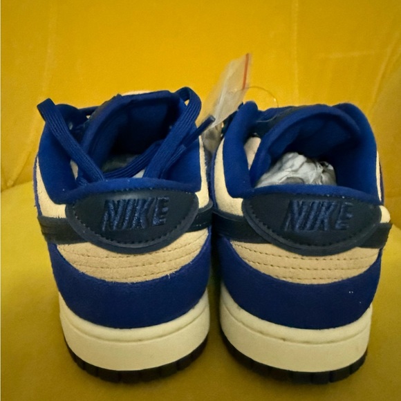 Nike Dunk Low - Picture 5 of 6
